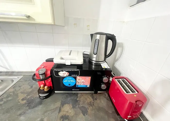 Apartment Blue - Half Ground Level With Windows - Demisol Bucharest