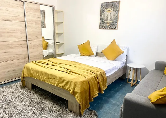 Blue - Half Ground Level With Windows - Demisol Bucharest